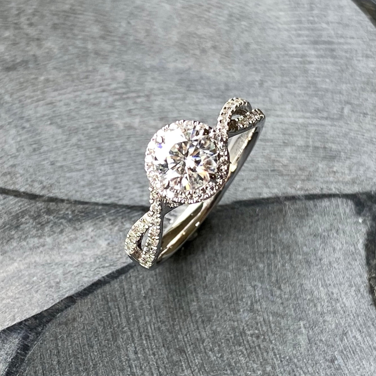Sarah・サラ・ラボグロウンダイヤモンド – BLISS&HILL JEWELRY
